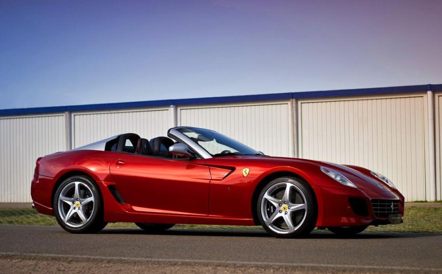  Ferrari 599 SA Aperta 2010 года  (фото 10 из 24)